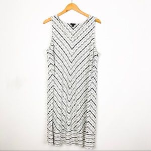 J. Jill Wearever Black White V-neck Striped Dress